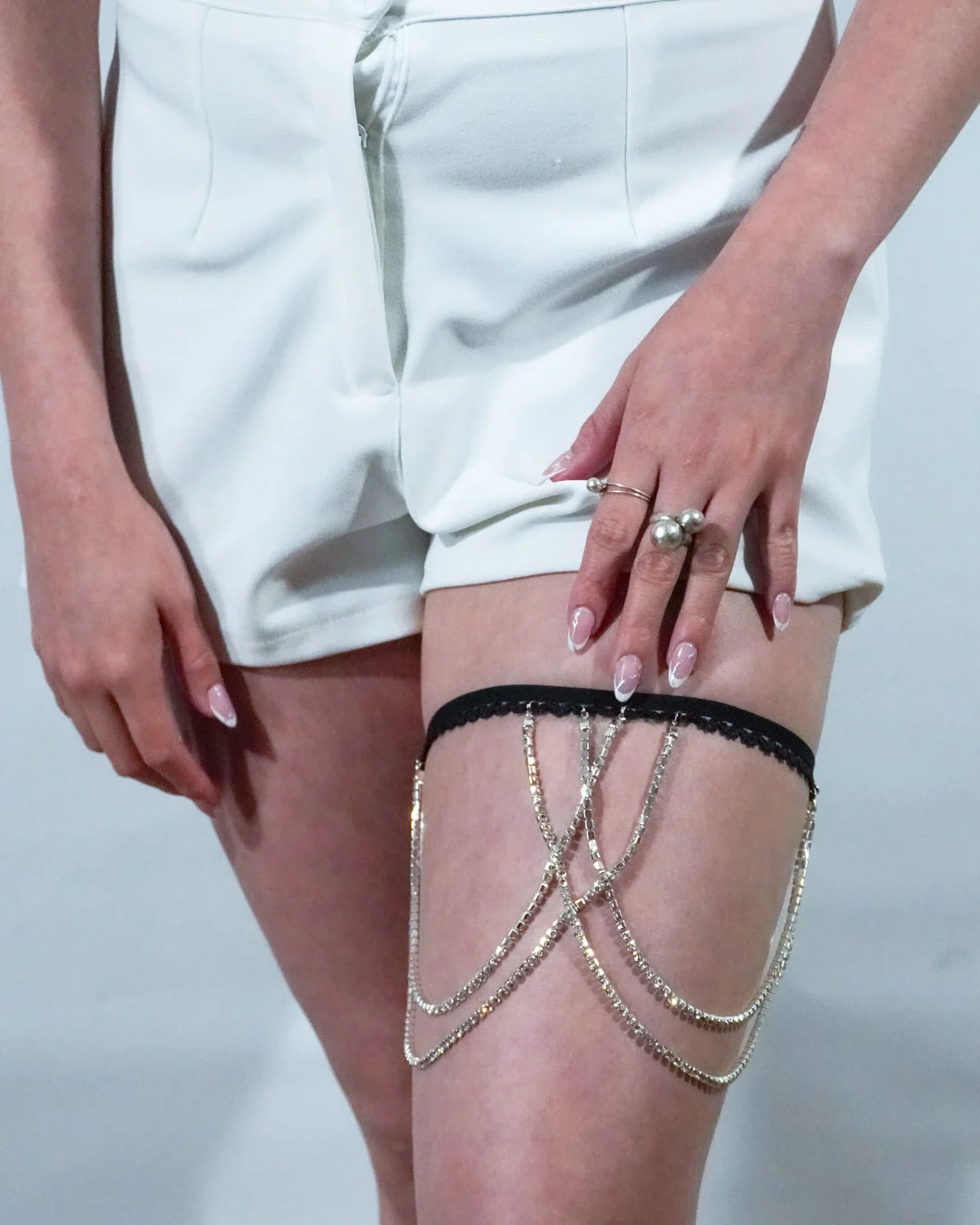Leg chain Hanging Strass Plateado